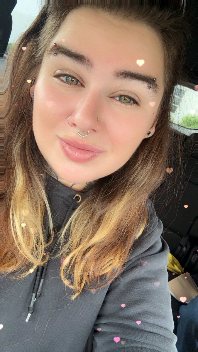 Sunny Summer ☀️ tweet media