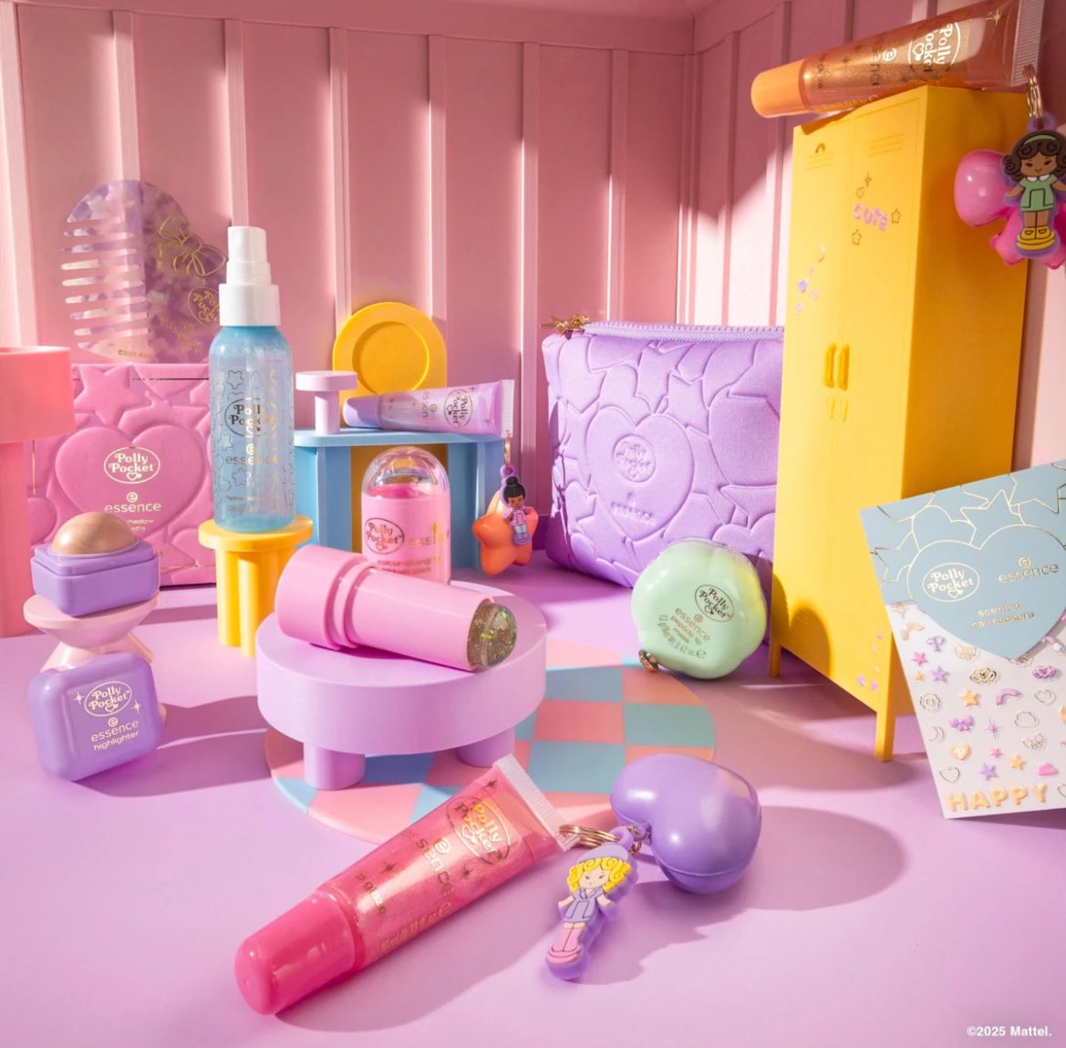 essenceのPolly Pocketコラボかわいすぎて平成女子は迷わず買った🥹