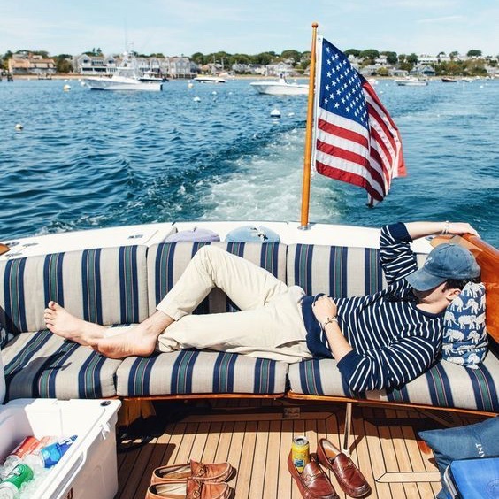 🦅 ABD kriptoya yükleniyor.

Daha bugün ABD Hazine Bakanı Bessent, "ABD artık kripto paralar açısından altın bir döneme girdi" dedi.

“Made in USA” etiketliler bu rüzgarla ön plana çıkabilir.

📌 İşte ABD topraklarında doğmuş, ABD merkezli ekiplerce geliştirilmiş coinler:

- Yer