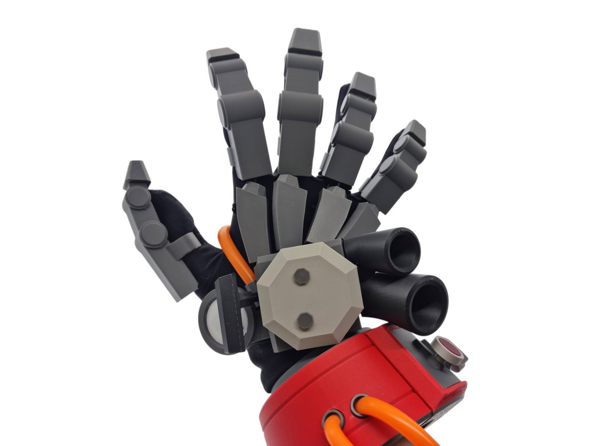 plasticbruv's tweet image. I made the freaking gunslinger