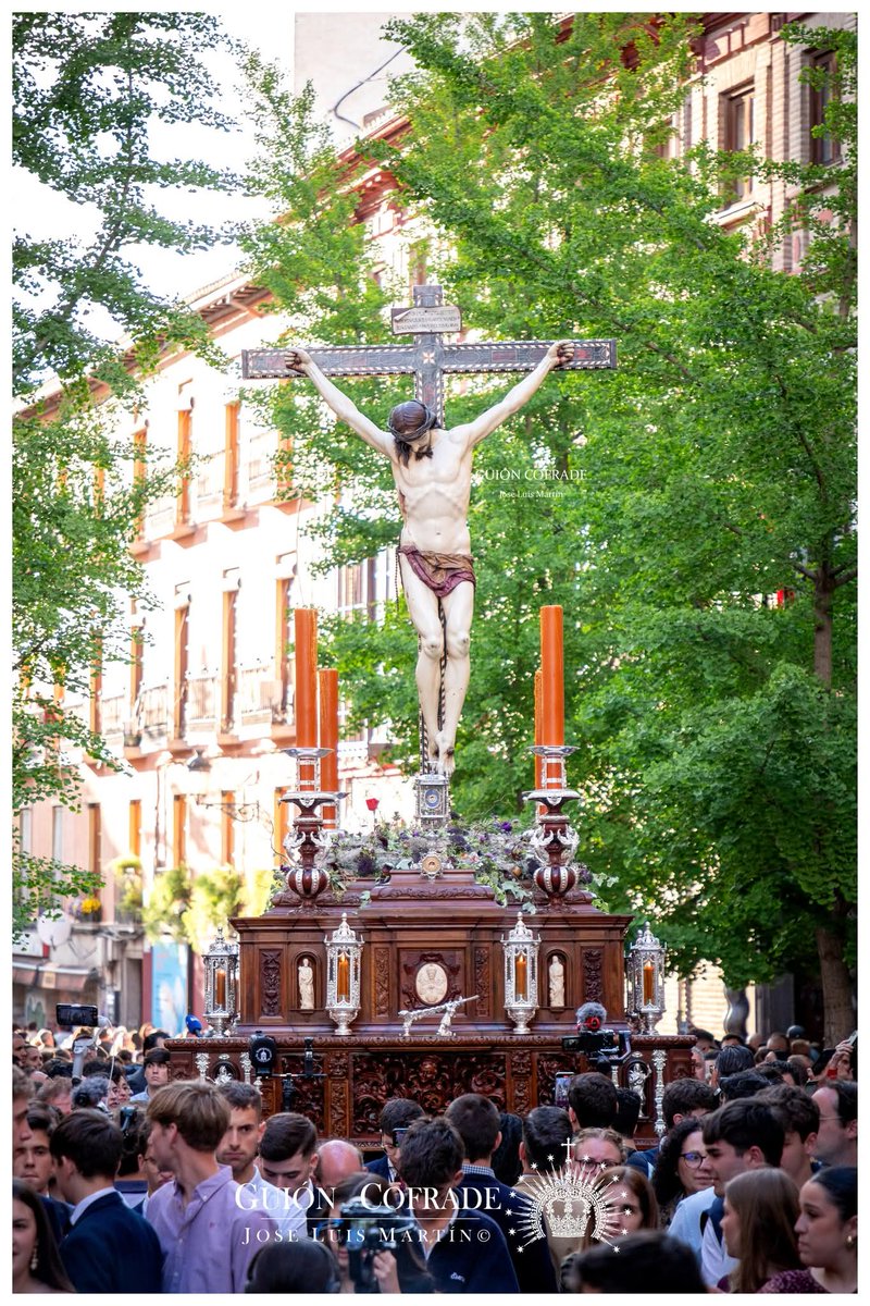 Guion Cofrade (@guioncofradegra) on Twitter photo Salida Extraordinaria del Stmo. Cristo de la Misericordia (Silencio) con motivo del Centenario Fundacional de su Hdad
fotos: guioncofradefotografia.blogspot.com
<a href="/silenciogranada/">Cofradía Silencio</a>
<a href="/LlamadorGranada/">El Llamador de Granada</a> <a href="/LlamadorCofrGR/">Llamador Cofrade Granada</a>
#silencio #silenciogranada #elsilencio #misericordiadeDios #granada Salida Extraordinaria del Stmo. Cristo de la Misericordia (Silencio) con motivo del Centenario Fundacional de su Hdad
fotos: guioncofradefotografia.blogspot.com
<a href="/silenciogranada/">Cofradía Silencio</a>
<a href="/LlamadorGranada/">El Llamador de Granada</a> <a href="/LlamadorCofrGR/">Llamador Cofrade Granada</a>
#silencio #silenciogranada #elsilencio #misericordiadeDios #granada