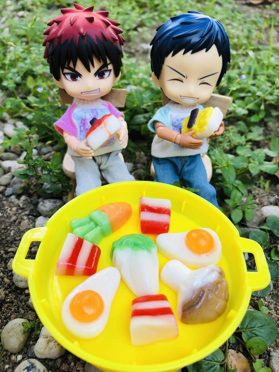 สุขสันต์วันเกิดไทกะ!! ปีนี้กลับมาฉลองวันเกิดกับมิเนจจิเหรอเนี่ย ดีนะ ได้กินฮอตพ็อตกันด้วย ชิ้นโตๆ ทั้งนั้น กินเยอะๆ นะจะได้มีแรงไปแข่ง 1 on 1 กันต่อ ไม่ได้เล่นด้วยกันมานานแล้วเนอะ😁🥘🏀
HBD <a href="/Redzone_Taiga/">火神 大我🔥</a> <a href="/HotTigerKnB/">taiga</a> และบอทคางามิทุกแอคจ้า
#火神大我生誕祭2025 
#火神大我誕生祭2025