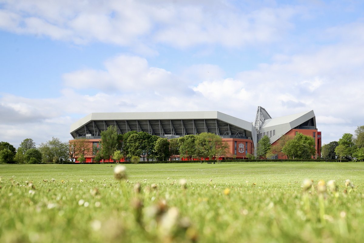Back in action at Anfield tomorrow 😍🏡