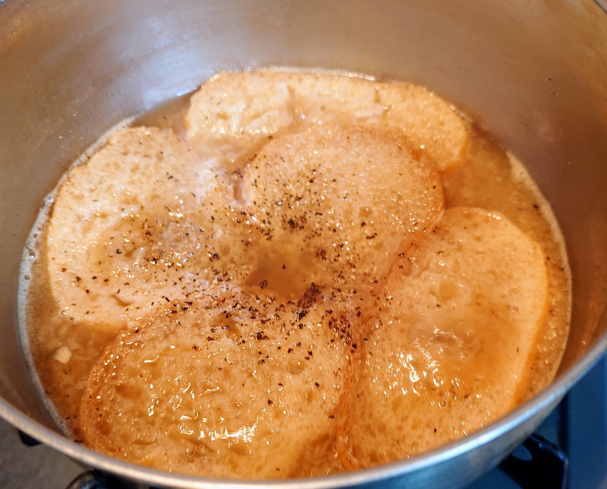 【ハイジ様】トマトパングラタン　スープ　手作り　菓子パン　惣菜パン スープ デニッシュ 手作り 菓子パン 惣菜パン - メルカリ