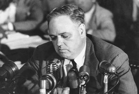 SpiesVespers's tweet photo. OTD Aug 2, 1948, Whittaker Chambers begins naming names before the House Committee on Un-American Activities. Alger Hiss is not amused. Fun Fact: First English translation of #Bambi from German, 1928, was done by #Whittaker_Chambers. Yes, that Whittaker Chambers. https://t.co/L2Mgg7Zt3p