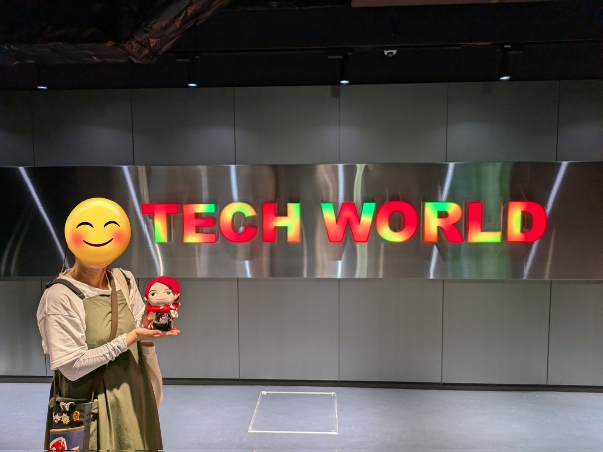 aoi_shjw_fj's tweet image. TECH WORLDのお土産
バッグでした～😆ピンズ手こずったけど(ストーリー上げて行ったの失敗してた)貰えた😊
スタッフさん優しい～
写真も撮ってもらいました🙏✨

#大阪関西万博2025 
#TECHWORLD