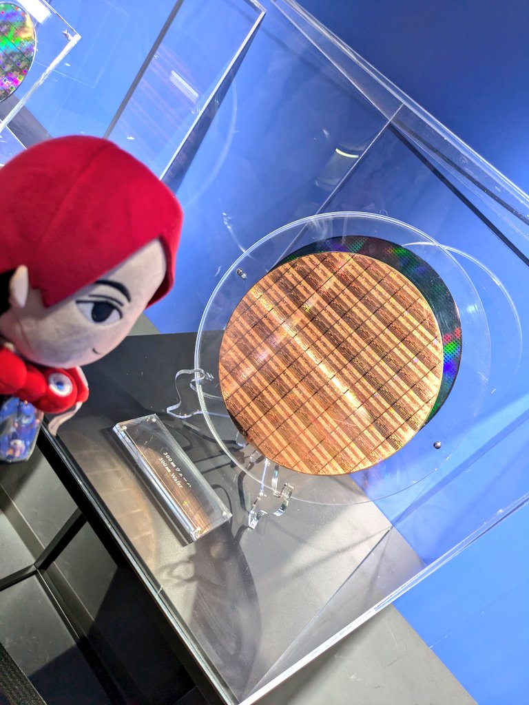 aoi_shjw_fj's tweet image. TECH WORLDのお土産
バッグでした～😆ピンズ手こずったけど(ストーリー上げて行ったの失敗してた)貰えた😊
スタッフさん優しい～
写真も撮ってもらいました🙏✨

#大阪関西万博2025 
#TECHWORLD