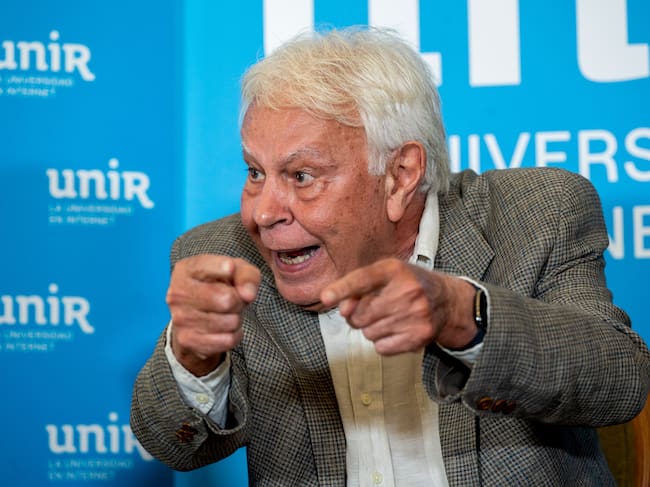 Rubén Sánchez (@rubensancheztw) on Twitter photo Nadie va a superar la mentira del currículum de Felipe González, que decía que era de izquierdas. Nadie va a superar la mentira del currículum de Felipe González, que decía que era de izquierdas.