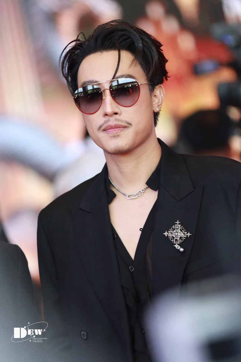 RaemXin's tweet photo. หล่อมาก💛ยินดีด้วยคับคนเก่ง💛 #นุ๊กธนดลรางวัลนาคราช7 https://t.co/txSDQ883P1