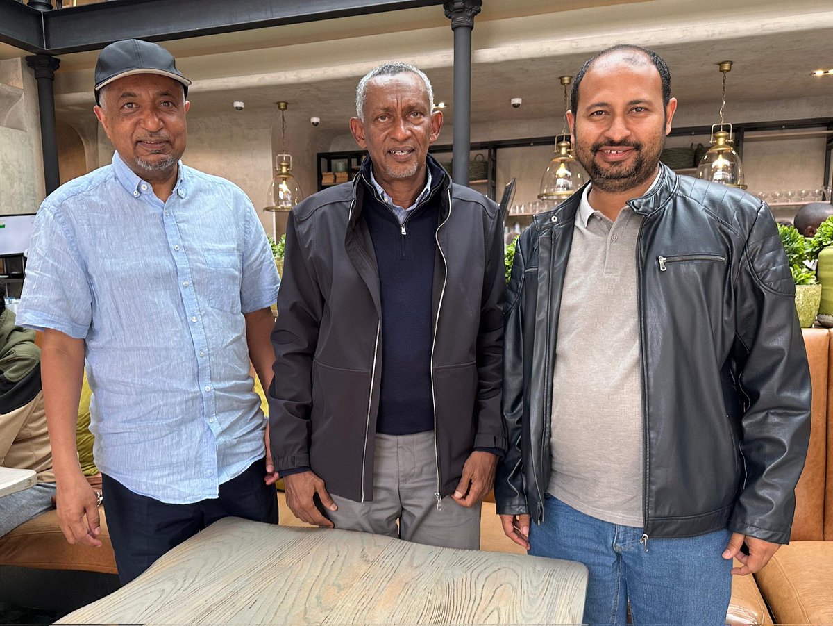 Zakheem Rajan, HSC, MPRSK (@zakheem_rajan) on Twitter photo Had high-level tea this morning with H.E <a href="/amb_mahboub/">Amb(Eng) Mahboub;CBS,OGW,HoI,CEng FIEK</a> (C) and <a href="/NuursViews/">Nuur Mohamud Sheekh</a>- Spokesperson to the AU Commission Chairperson H.E <a href="/ymahmoudali/">Mahmoud Ali youssouf</a>. Always a pleasure engaging in sharp, insightful conversations. Had high-level tea this morning with H.E <a href="/amb_mahboub/">Amb(Eng) Mahboub;CBS,OGW,HoI,CEng FIEK</a> (C) and <a href="/NuursViews/">Nuur Mohamud Sheekh</a>- Spokesperson to the AU Commission Chairperson H.E <a href="/ymahmoudali/">Mahmoud Ali youssouf</a>. Always a pleasure engaging in sharp, insightful conversations.