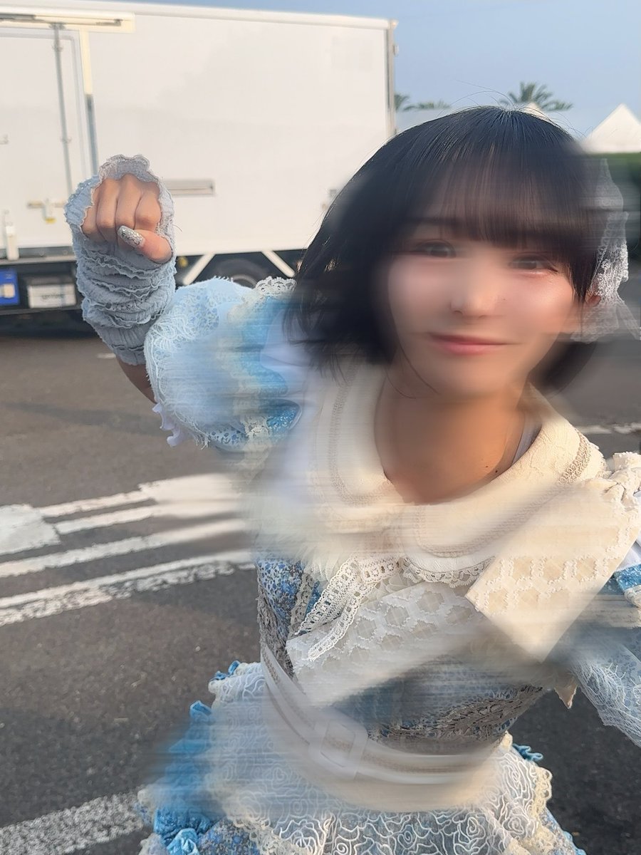 I'm in a cutecore Chinese cult