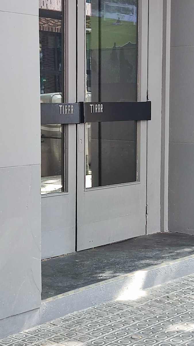 _NoPuedesPasar's tweet photo. NO PUEDES PASAR!!!
Ahir vam anar al IDEAL centre d'Arts Digitals de Barcelona. 
Acompanyeu-me en aquesta trepidant aventura no-inclusiva 👇 https://t.co/Bif0KclPl8