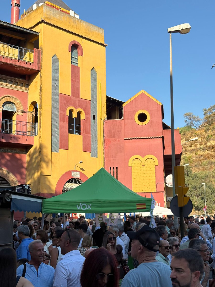 ✳️ VOX Huelva con nuestras tradiciones. 

➡️ Muchas gracias a todas las personas que en la tarde de ayer se acercaron a nuestra carpa informativa junto a la Plaza de Toros.

👉 Esta tarde volveremos a las 18:00. ¡Te esperamos!