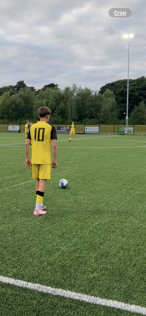 Good start  to the season with a 6-1 win for Livi 17s… also minutes for Frankie who’s still just 15 with the under  19s during the week also!