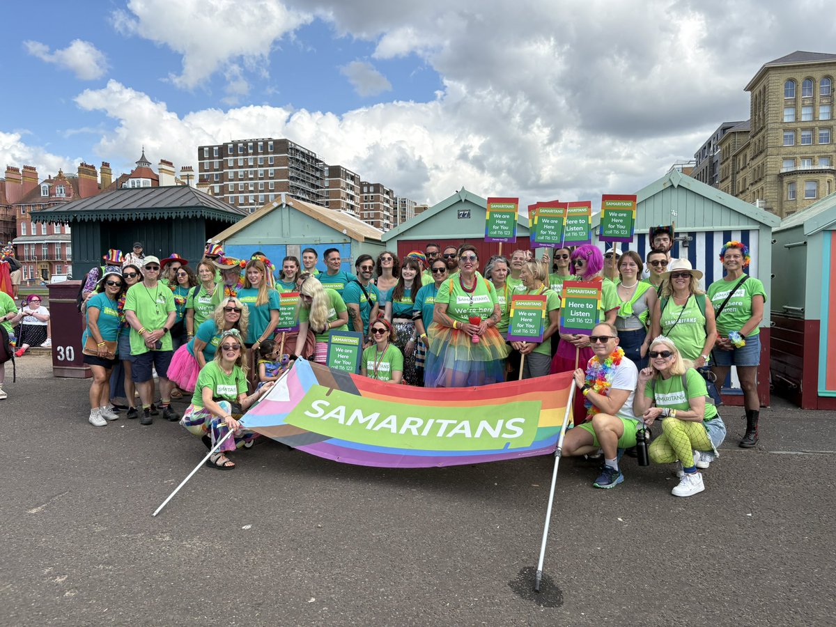 Brighton Samaritans (@bhsamaritans) on Twitter photo Look at this beautiful bunch of <a href="/BHSamaritans/">Brighton Samaritans</a> volunteers & friends ๐ at <a href="/PrideBrighton/">Brighton & Hove Pride</a>
Happy #Pride ๐ณ๏ธโ๐ Look at this beautiful bunch of <a href="/BHSamaritans/">Brighton Samaritans</a> volunteers & friends ๐ at <a href="/PrideBrighton/">Brighton & Hove Pride</a>
Happy #Pride ๐ณ๏ธโ๐