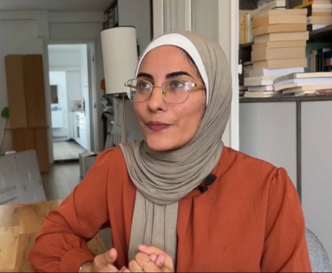 🚨BREAKING 
In Frankreich herrscht Empörung, 
als Nour Attalah, 
eine Geflüchtete aus Gaza, die letzten Monat mit einem Stipendium aufgrund „akademischer Exzellenz“ ins Land kam, für alte Posts entlarvt wird, in denen sie Hitler, die Hamas, die Hisbollah und die Houthis lobt und