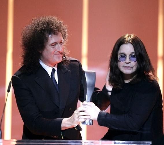 spikebulsara's tweet photo. ブライアンとオジ―は会っていたようです。嬉しそうな様子です #OzzyOsbourne #BrainMay https://t.co/hn0PIBNVFR