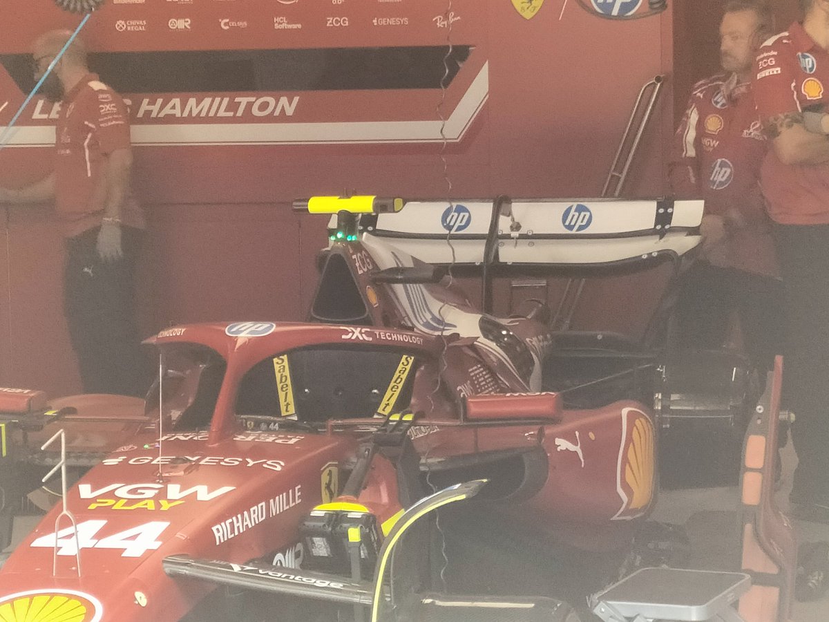 #Ferrari goes back to the higher downforce rear wing with #Hamilton
#F1 #HungarianGP