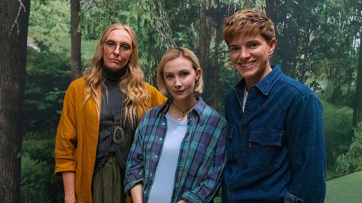 NEWS: Release Date Announced For Mae Martin's New Netflix Thriller "Wayward"

We have previously announced that Canadian comedian Mae Martin is taking a break from comedy in a new thriller series for Netflix and...

Read more: news.newonnetflix.info/news/release-d…