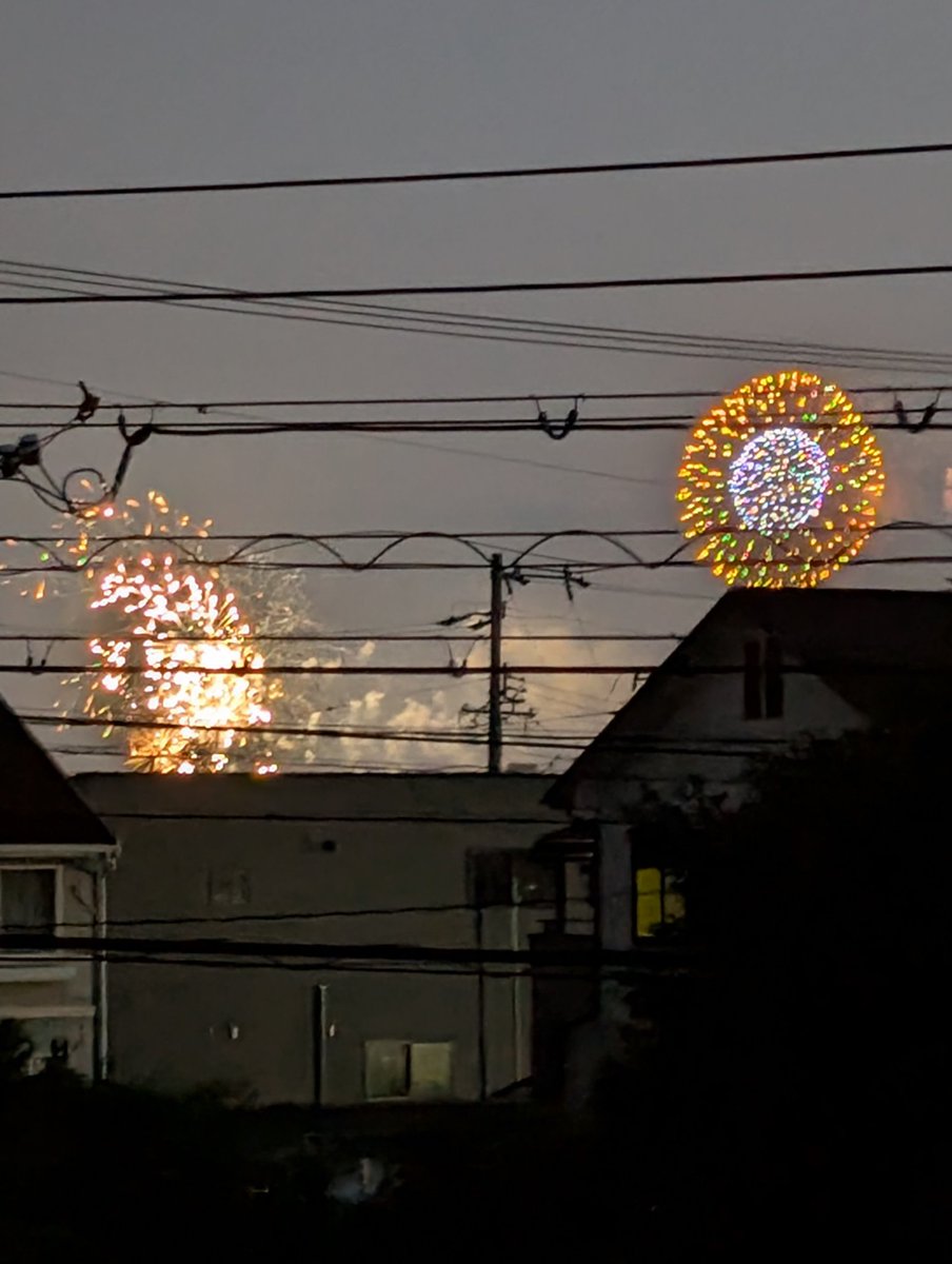 地元の花火大会🎇
家からだといろんな物が邪魔😂