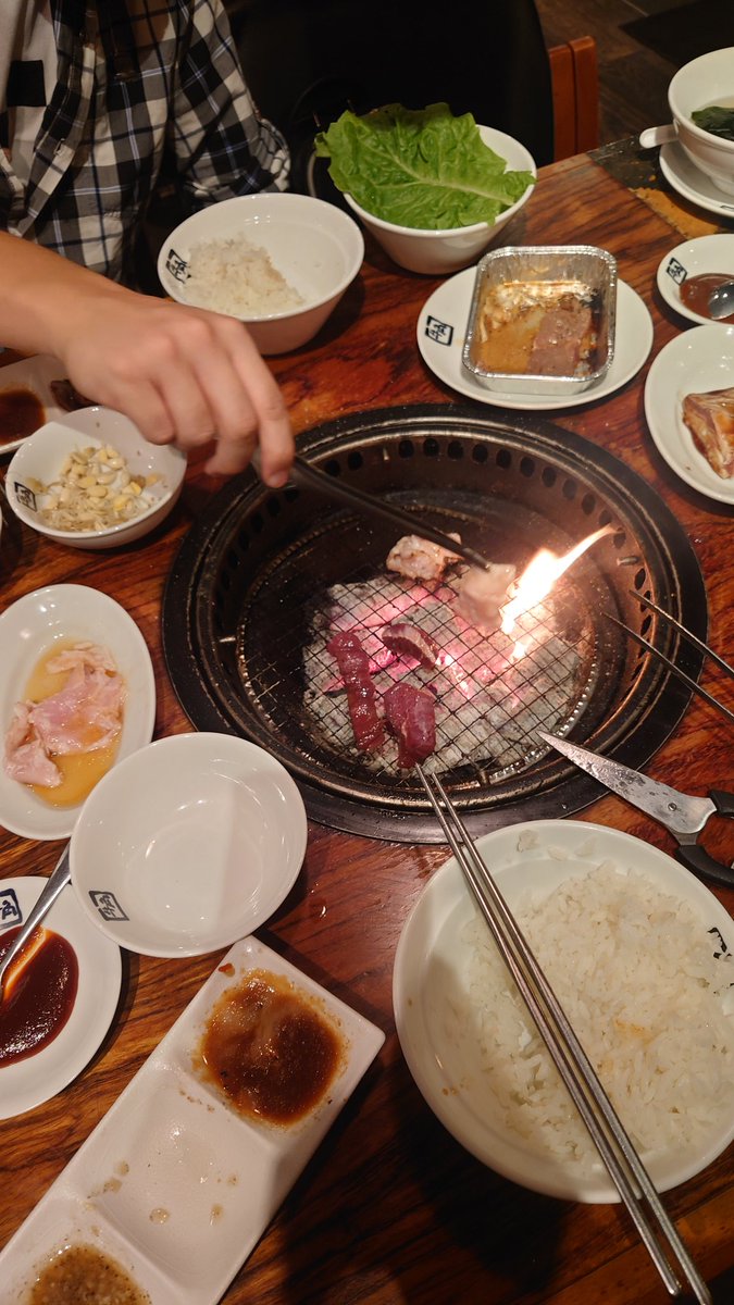 空腹が満たされる花火打ち上げ開始でございます🎇