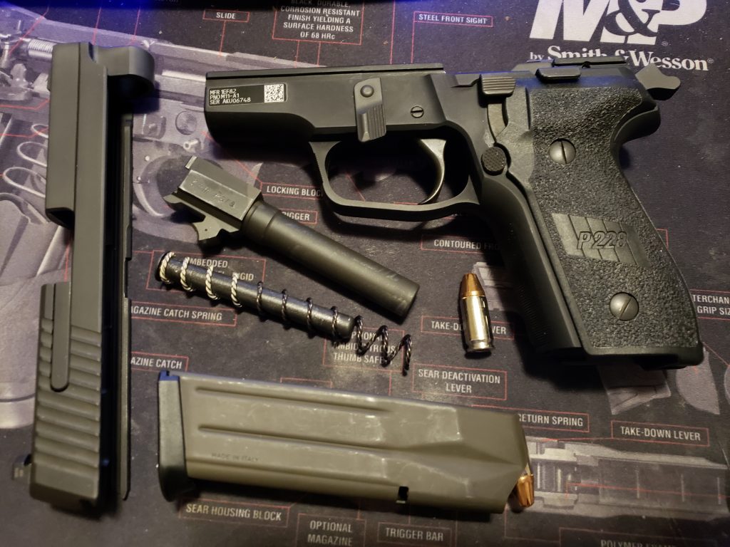 My favorite SIG. The M11A1. One of the safest pistol in the world.