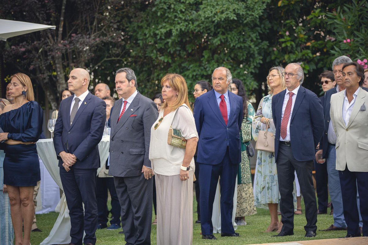 Na passada semana, estive presente na festa do 26º aniversário da entronização de Sua Majestade o Rei Mohammed VI de Marrocos, onde fui excelentemente recebido pelo Senhor Embaixador Othmane Bahnini e toda a sua equipa, por um lado pelas excelentes relações que o CHEGA mantém com