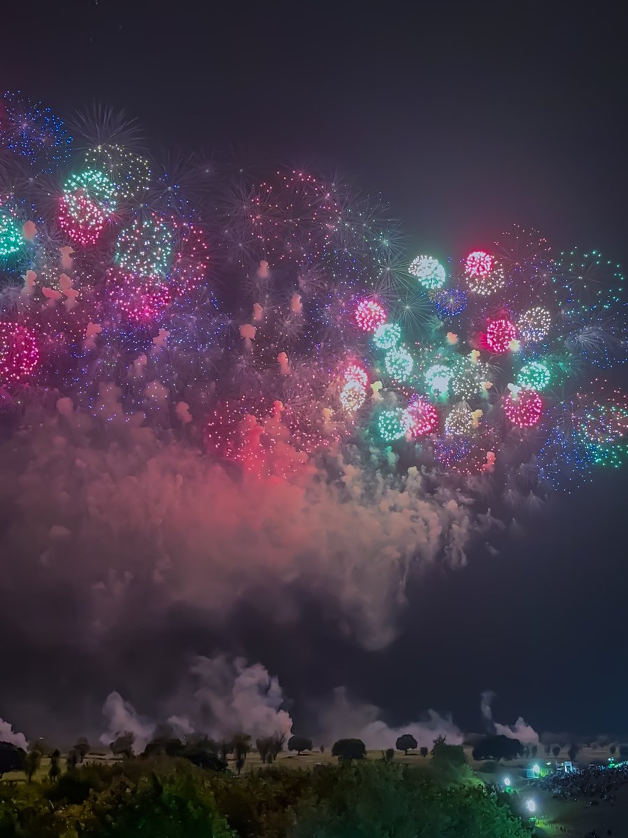 それではおやすみ。
ゆるっとのんびり、素敵な夜をヽ(・∀・)

※まだしばらくバタバタ期間(MAX突入！)なので世の中のお盆休み明けまでほぼ居ないかもです🙇‍♀️
時間があったらたまに写真上げるかも😅？
#iPhone写真