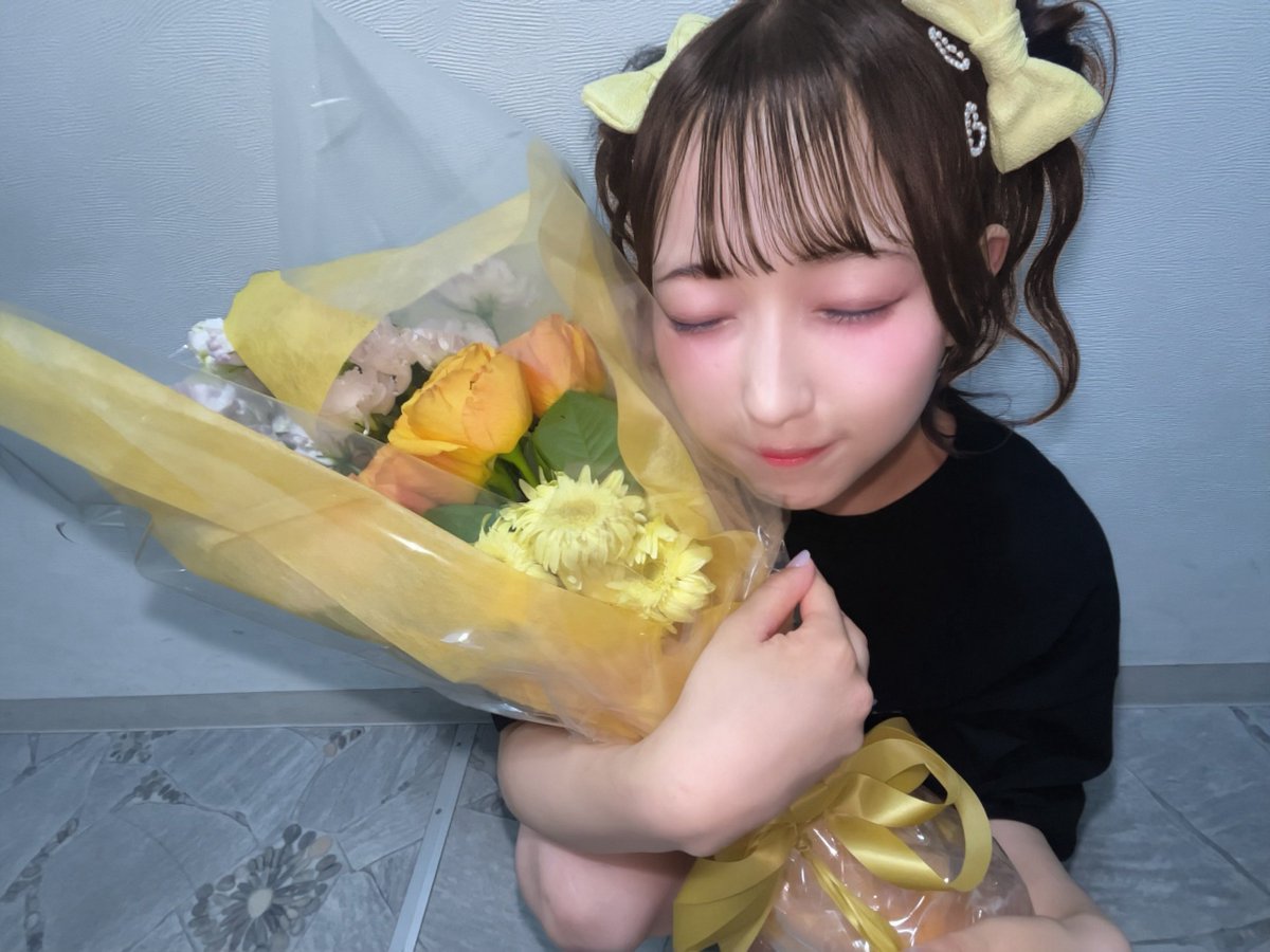 MORE_RINKA_K's tweet photo. ♡2025.08.01♡
           ♡昼夜逆転 麗りんか♡

"何十年先も君の心で歌い続けるよ❕" https://t.co/ae8eqRpG0z
