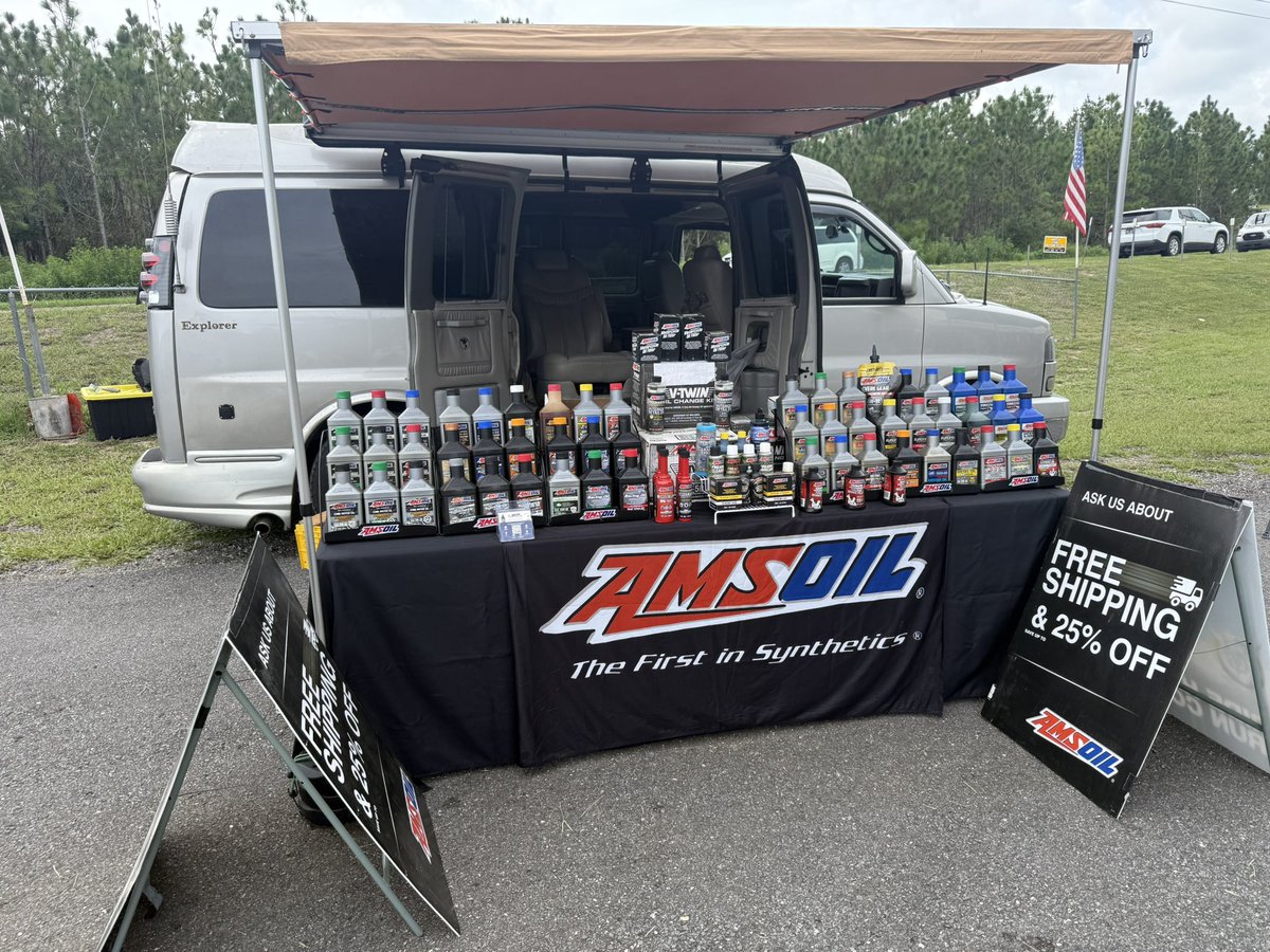 TechnilubeCom's tweet image. Had a few personal setbacks this week, but made it to “Too Broke For Sturgis” at Pirate’s Pub in Paisley, FL. No hurricane this year and the lot is starting to fill quickly. Music later and, of course, I’m setup with my #Amsoil booth. 

#motorcycle #vtwin #amsoi_technilubecom