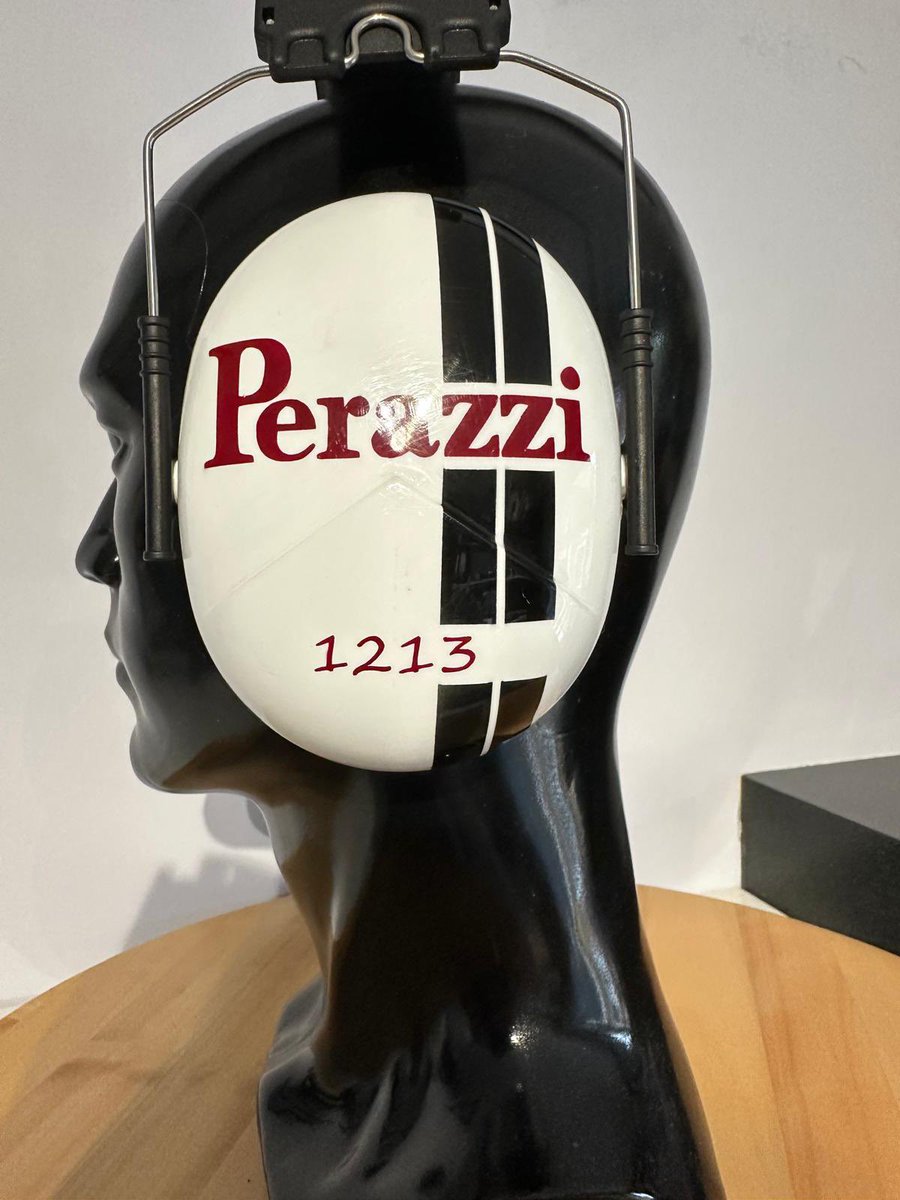 Customstockz's tweet image. Swatcom ear defenders, airbrushed in Perazzi design. #swatcom #perazzi