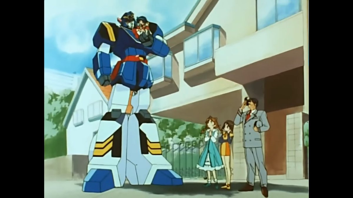 Me salio en youtube y tenia pinta de ser una serie de un Transformer policía y en efecto lo es, me va a gustar.