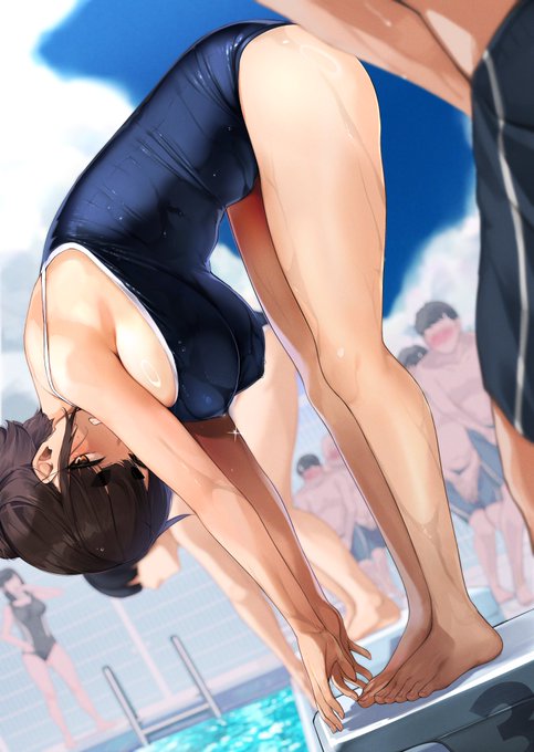 男子を前かがみにしてしまう、スク水なうちの子🏊️ 