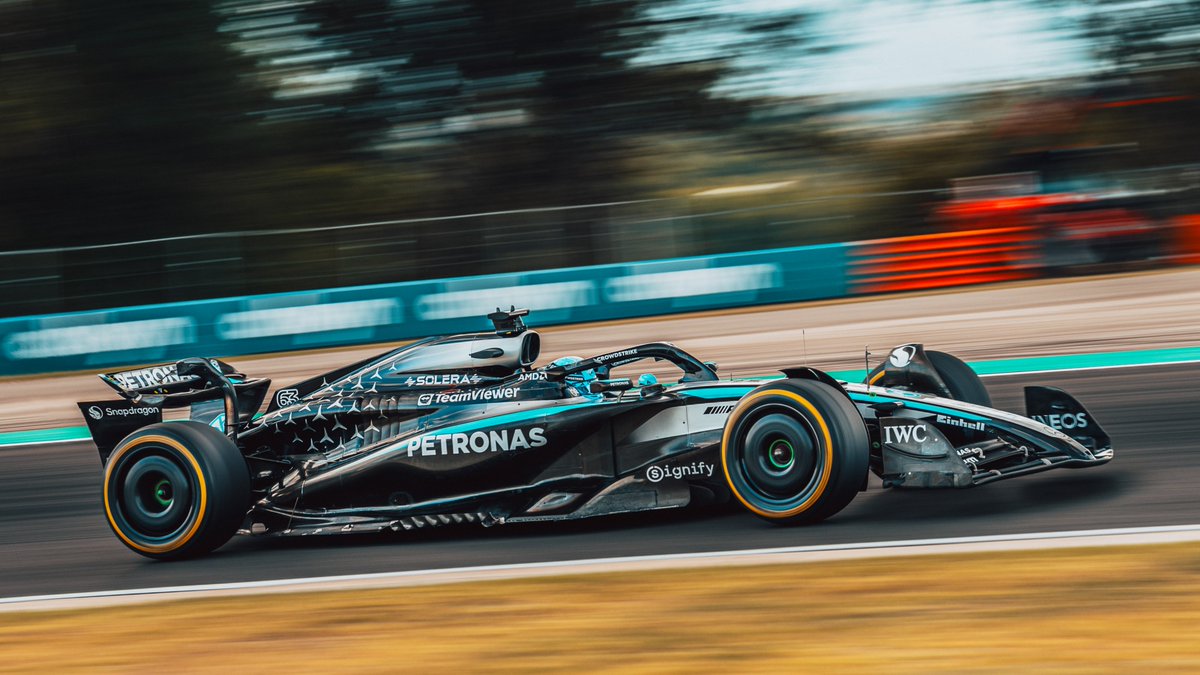 amgmotorsport's tweet photo. #F1 – P4 for @GeorgeRussell63 – second row start for tomorrow’s race! 👏
A tougher session for Kimi Antonelli, who lines up in P15.
#HungarianGP #WorldsFastestFamily #WeLivePerformance https://t.co/QAbBijSgkZ