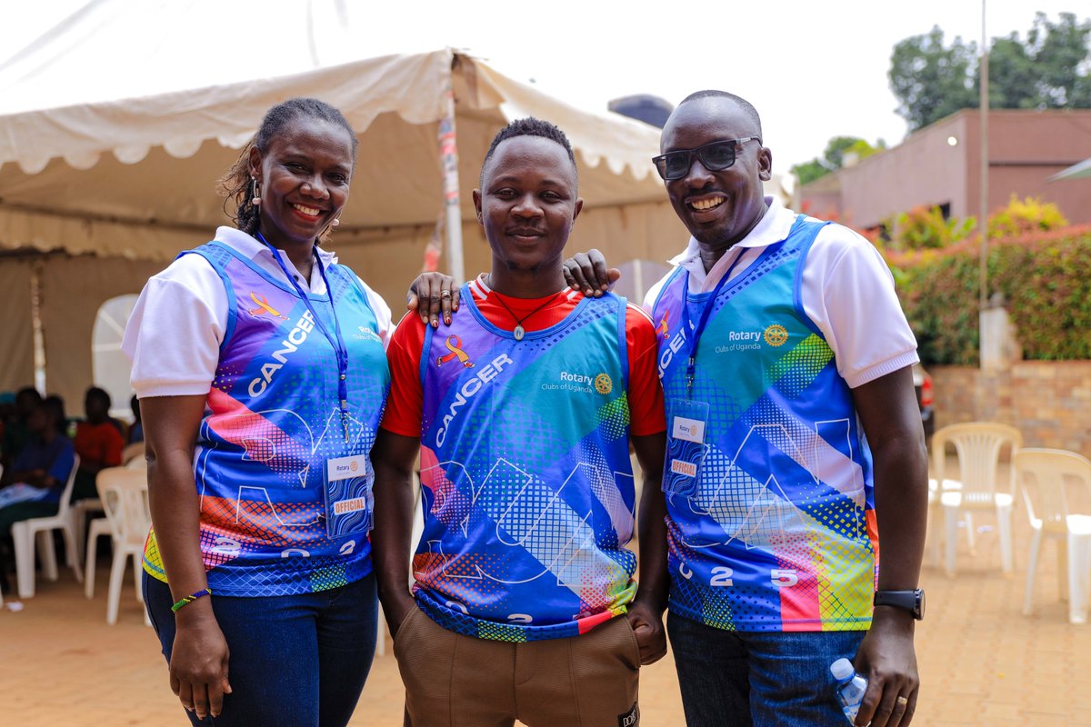 James Joloba (@joloba_james) on Twitter photo I will run—for awareness, for hope, and for a cancer-free future.
Will you run too? 🏃🏽♂️🏃♀️🎗️
#RotaryEyamba
#CancerRunUg25 I will run—for awareness, for hope, and for a cancer-free future.
Will you run too? 🏃🏽♂️🏃♀️🎗️
#RotaryEyamba
#CancerRunUg25