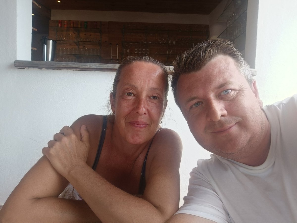 Ça fait du bien de se retrouver et se reposer avec la personne qu'on aime ❤️ J'ai beaucoup de chance de t'avoir.