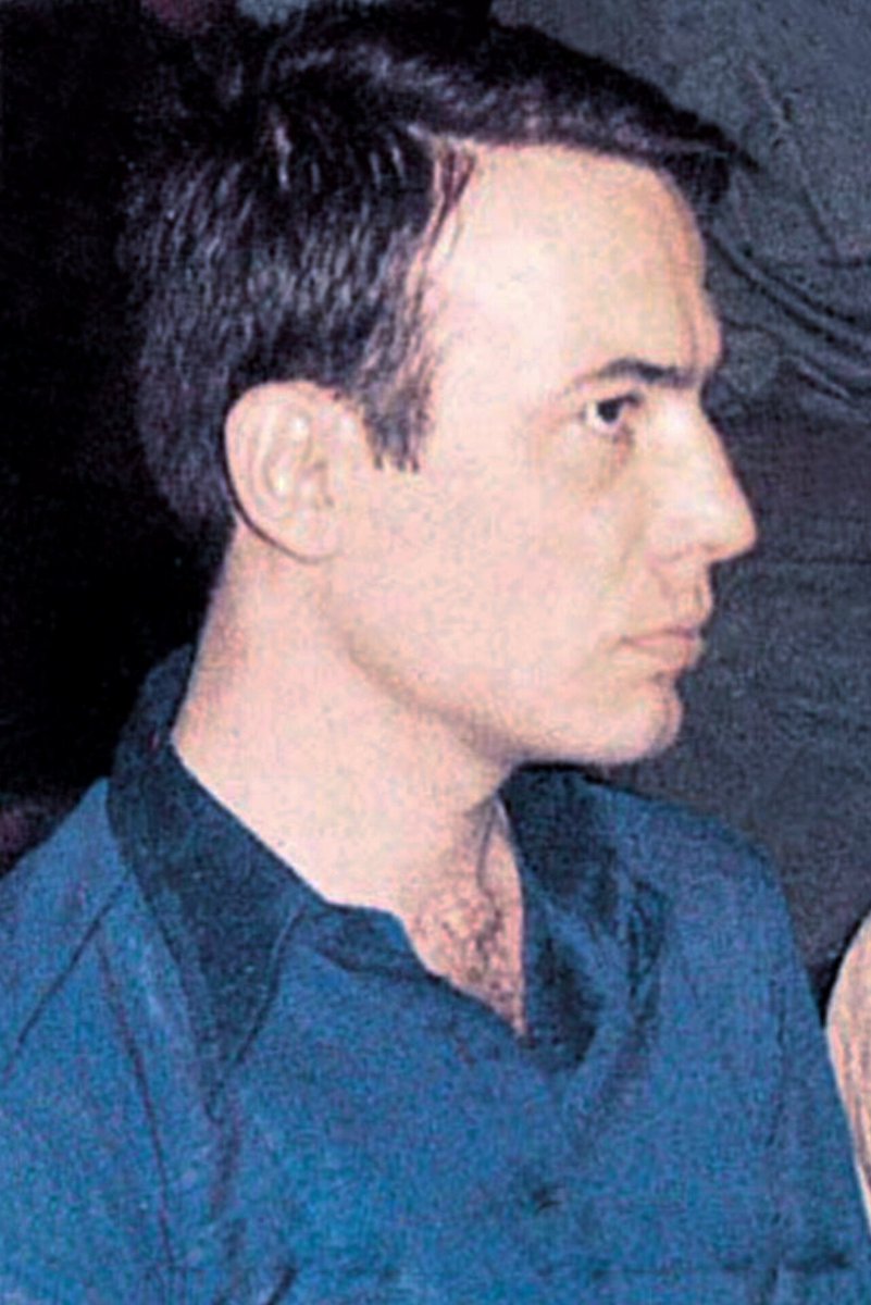 Kendi niyet ve isteklerini somut şartların; gerçeklerin yerine koyan kişi idealisttir, devrimci değildir.
Devrimci somut şartların somut tahlilinden hareket eder.

"Mahir Çayan"