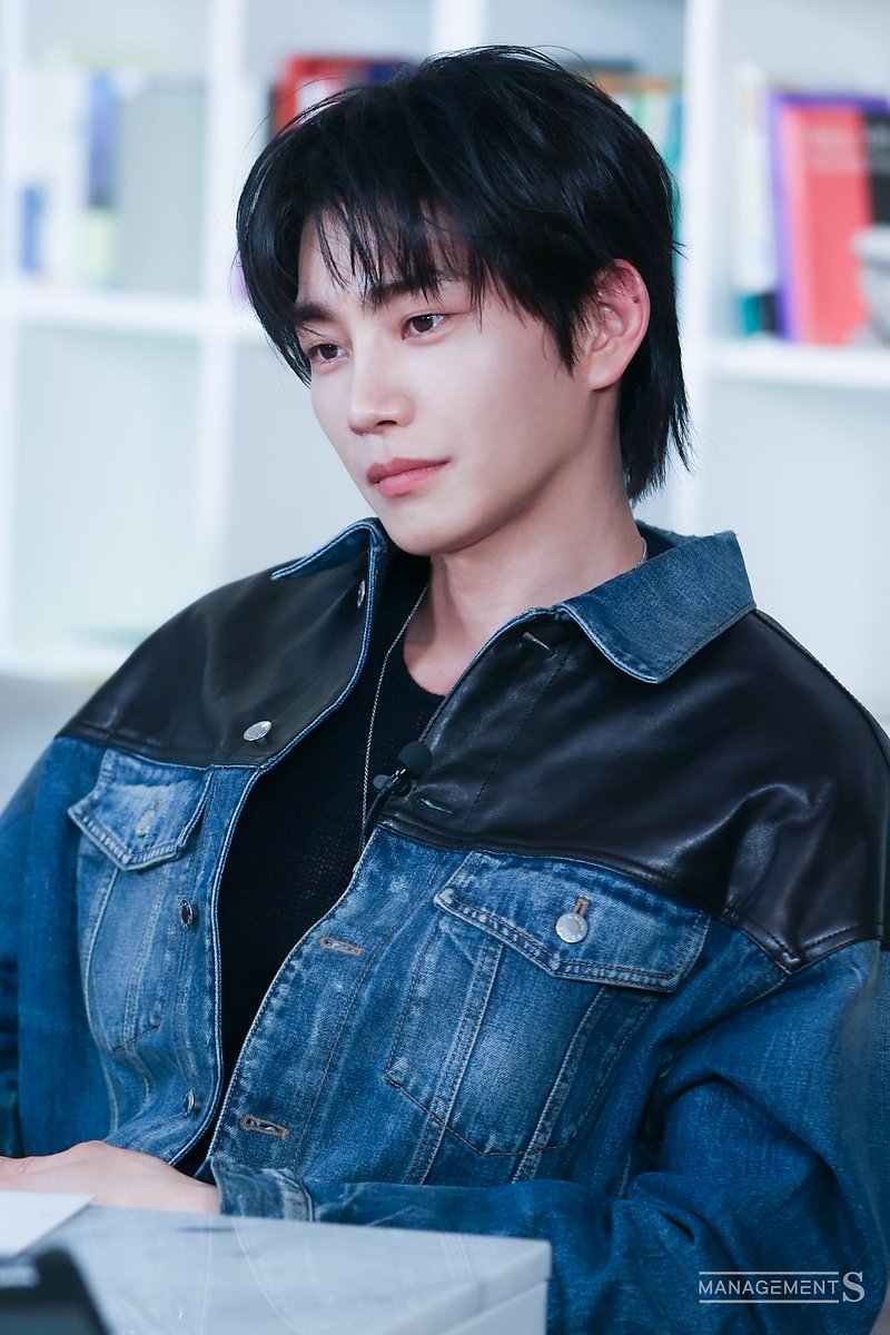 JAE영, 김. tweet media