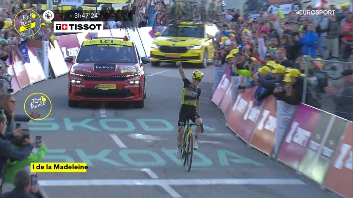 DansLaMusette's tweet photo. PUTAIN DE MERDE, ELLE A GAGNÉ LE TOUR DE FRANCE https://t.co/z3UcQkqJZb