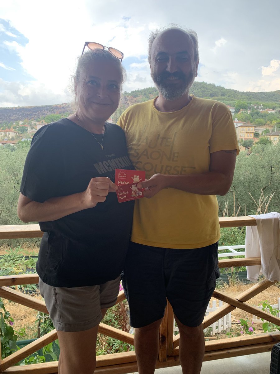 BDS 2. ŞUBE - EGE (@dayanismasen2) on Twitter photo 2 nolu şube eğitim günlerine katılan ve kazanan üyemize katılımından dolayı teşekkür ederek hediye kartı teslim edilmiştir
<a href="/dayanismasen/">Birlik ve Dayanışma Sendikası</a> 2 nolu şube eğitim günlerine katılan ve kazanan üyemize katılımından dolayı teşekkür ederek hediye kartı teslim edilmiştir
<a href="/dayanismasen/">Birlik ve Dayanışma Sendikası</a>