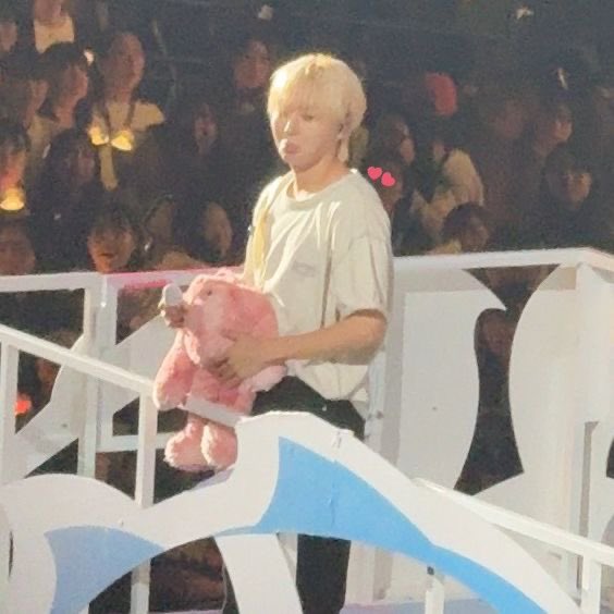 iloveboohan's tweet image. pouty ( ˘ ^˘ )