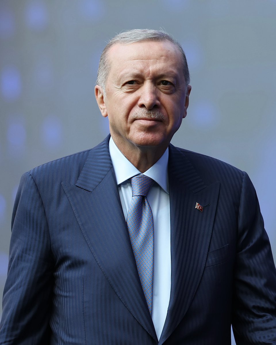 Fikret Çakır 🇹🇷 (@fikret__cakir) on Twitter photo Cumhurbaşkanımız <a href="/RTErdogan/">Recep Tayyip Erdoğan</a> : #Gazze'de Şükür Namazı kılacağız...
İtrailliler : Bu adam dediğini yapar...
İçimizdeki muhalifler : Yakında seçim var kesin... Cumhurbaşkanımız <a href="/RTErdogan/">Recep Tayyip Erdoğan</a> : #Gazze'de Şükür Namazı kılacağız...
İtrailliler : Bu adam dediğini yapar...
İçimizdeki muhalifler : Yakında seçim var kesin...