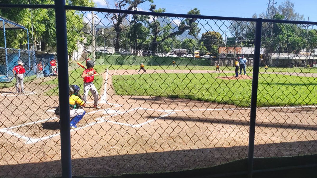 #TorneosNacionales⚾️🇸🇻 #Agabeisi visita a esta hora a #Bengoa en la categoría 9-11 años