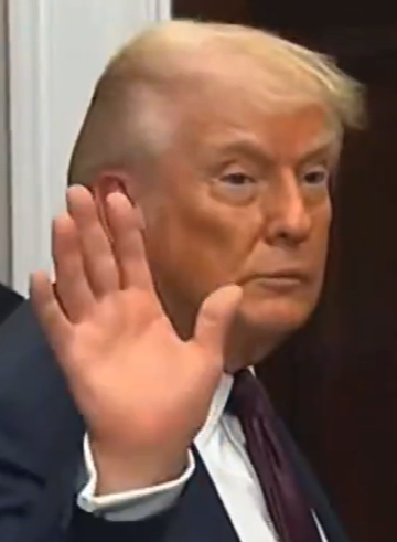 <a href="/maddenifico/">Bill Madden</a> Did the podium attack him? 

There is absolutely NOTHING going on behind those dead eyes and poo-stained face.