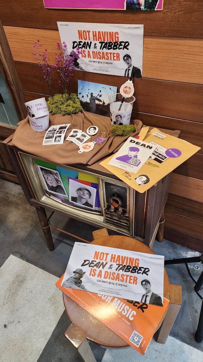 Hari ini seru sekalii! Happy 10 years anniversary Dean &amp; Rebels! See u di day 2 besok! 🤠