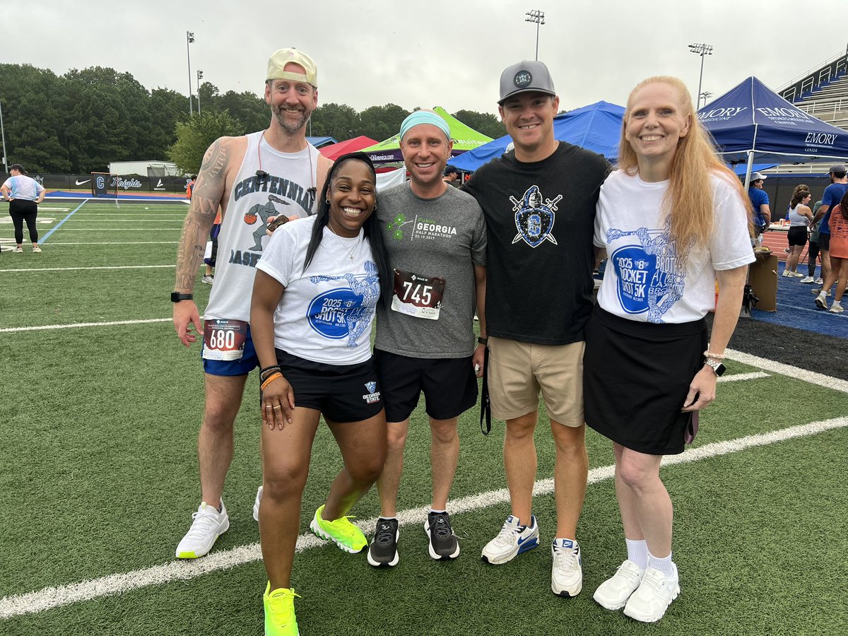 I can Always Count on my Squad to Show Up💪🏾‼️ 

We Out Here <a href="/Rocketshot5K/">Rocketshot5K</a> 📣📣📣‼️

uKnighted ⚔️🛡️| #hoopsquad🏀💪🏽💯