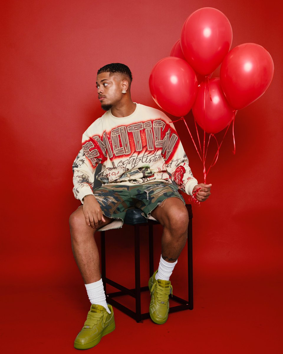 𝓒𝓲𝓷 tweet media