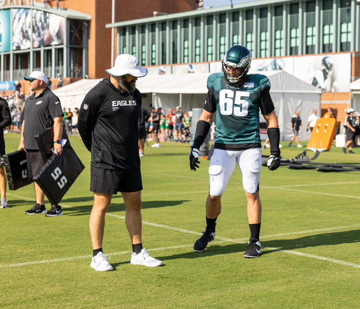 Campin' 🦅

#PaveTheLane #FlyEaglesFly