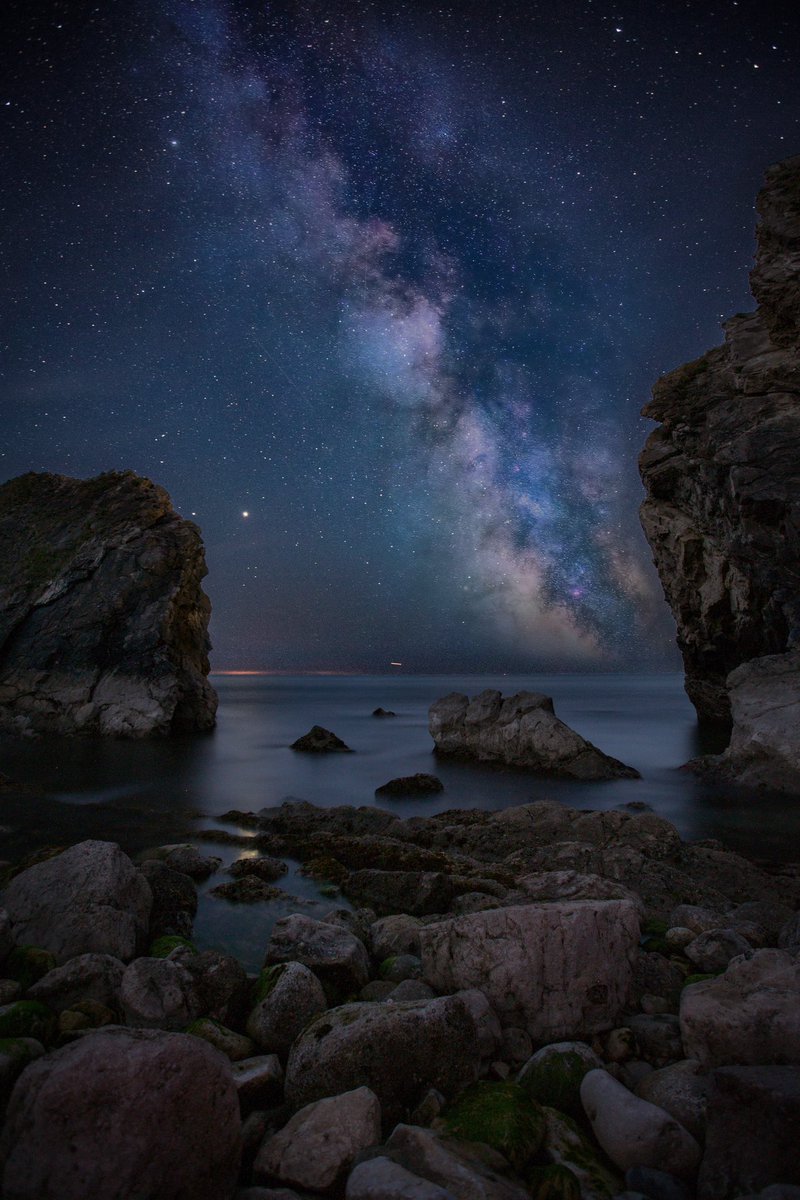 I finally got the picture. 

After 99 attempts trying to get a photo of our Milky Way !!

I got it!!! 😮yay!!! 

Was it worth it 🤔

I hope you like it!!! 

In fact,I hope you love it, let me know