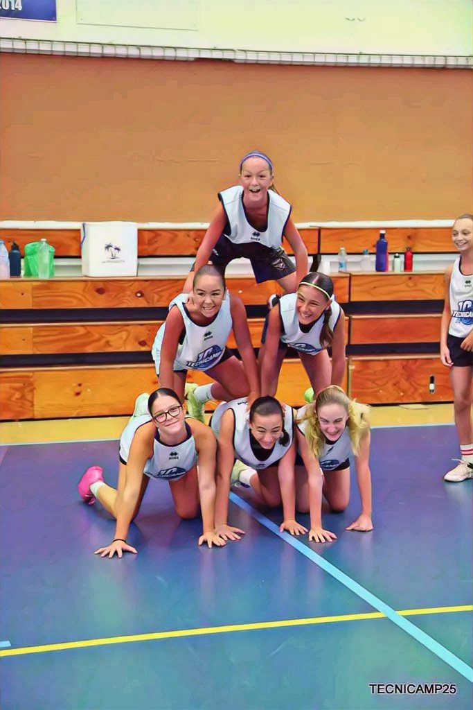 tecnicamp's tweet image. Hoy hemos vivido una jornada espectacular con finales llenas de emoción, bailes con mucho ritmo, nuestro tradicional deslizador acuático, sorteos y premios...

No hay mejor manera de cerrar esta primera semana que con alegría.Seguimos la semana que viene 

#Tecnicamp25